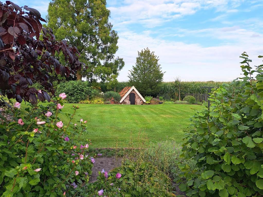 Bed and Breakfast Het Tuffel Huuske Хааксберген Экстерьер фото